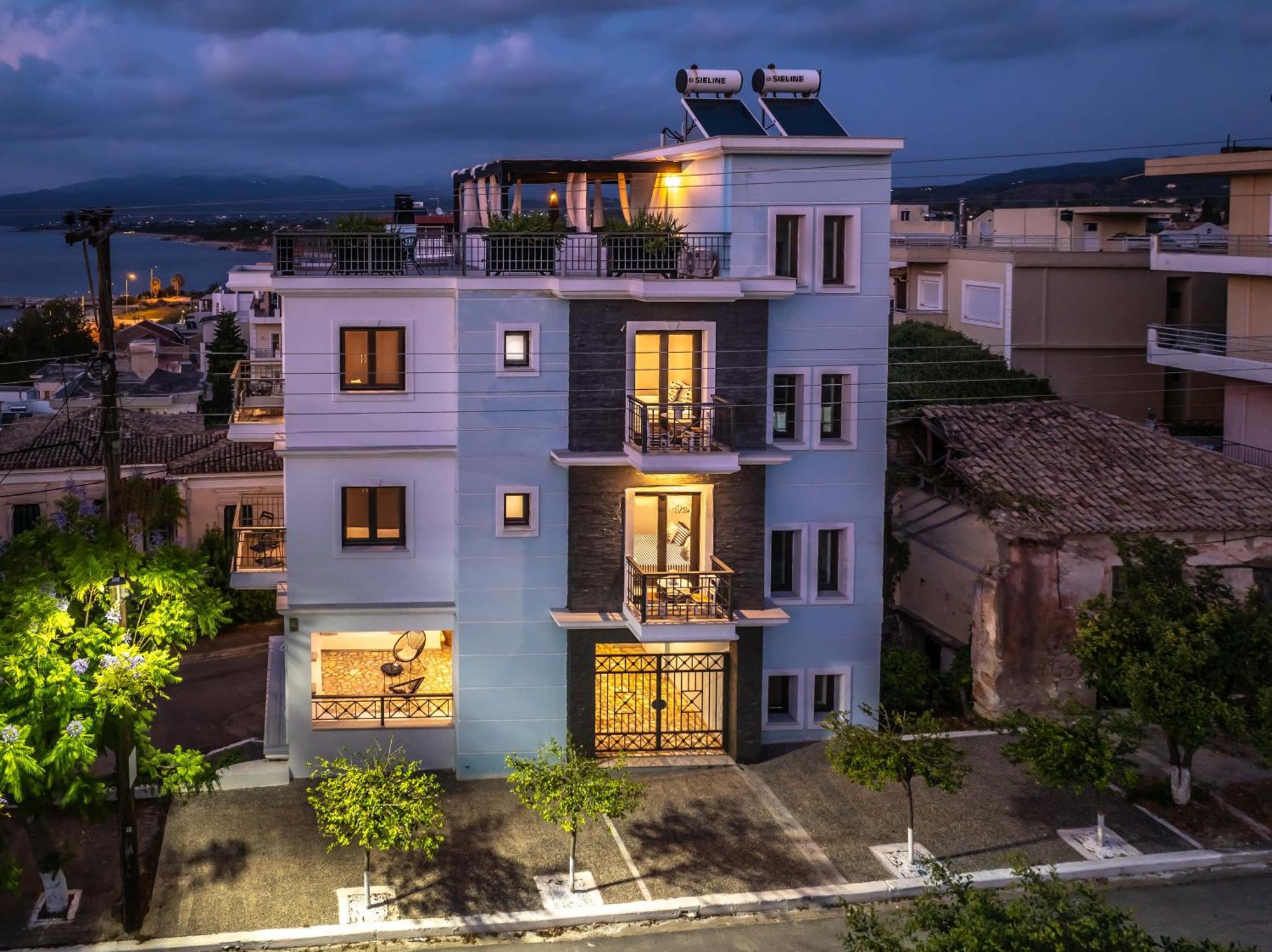 Magical Seaside Town Boutique Apts 2 Kyparissia Exterior foto